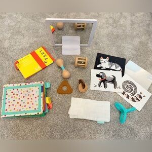 LOVEVERY The Charmer Play Kit (3-4 months)